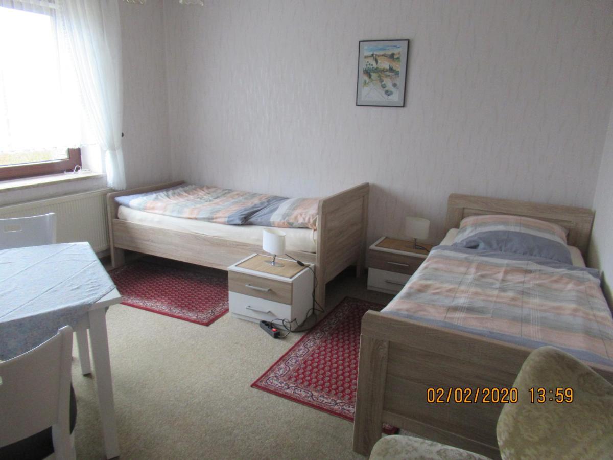 Ferienwohnung "Romaker" Jeersdorf Buitenkant foto